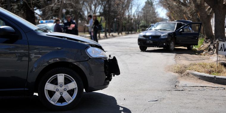 El choque, en calle 3 de Febrero y Cabildo. Foto: Mediamza.com