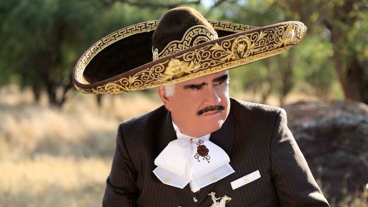 Vicente Fernández enfureció y sacó a uno de sus hijos del testamento