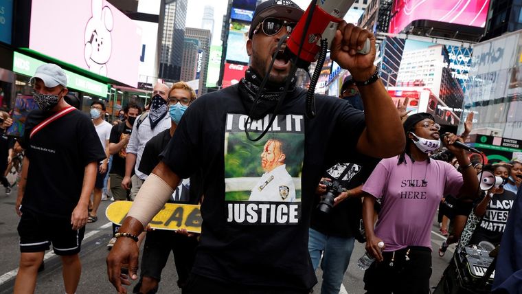 Las protestas tuvieron lugar en Nueva York, EE. UU., el 24 de agosto de 2020, después del tiroteo policial contra el hombre negro, Jacob Blake. Foto: RT