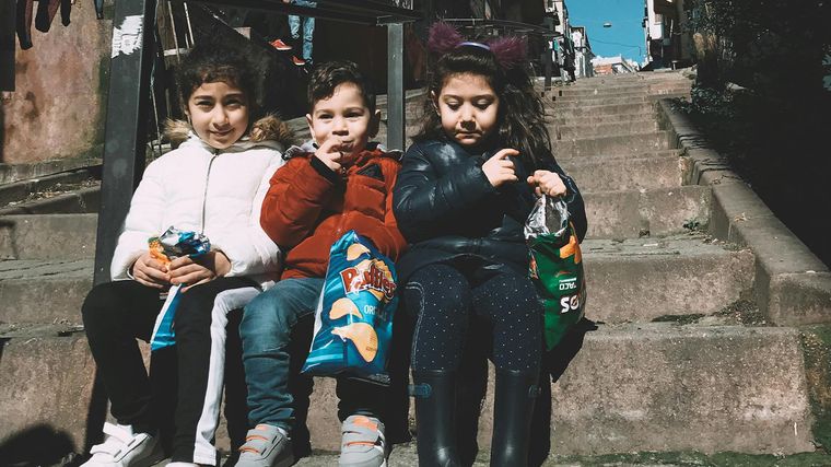 Los espacios públicos bien planificados fortalecen la convivencia y el sentido de comunidad. Foto: Pexels.