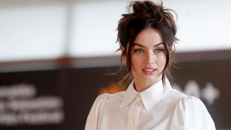 Ana de Armas siempre manejó sus vínculos con discreción.