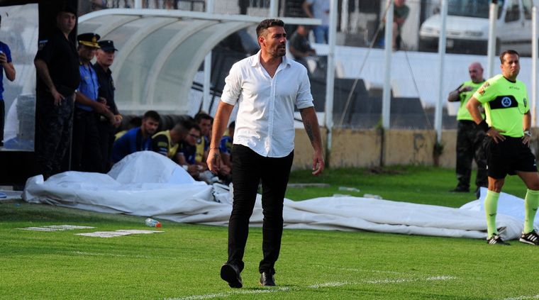 Diego Pozo, DT del Lobo ALF PONCE / MDZ Foto: ALF PONCE / MDZ