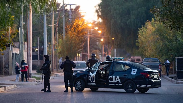 El megaoperativo desarrollado en mayo del año pasado en El Algarrobal, a raíz de la guerra de bandas.  El megaoperativo desarrollado en mayo del año pasado en El Algarrobal, a raíz de la guerra de bandas.