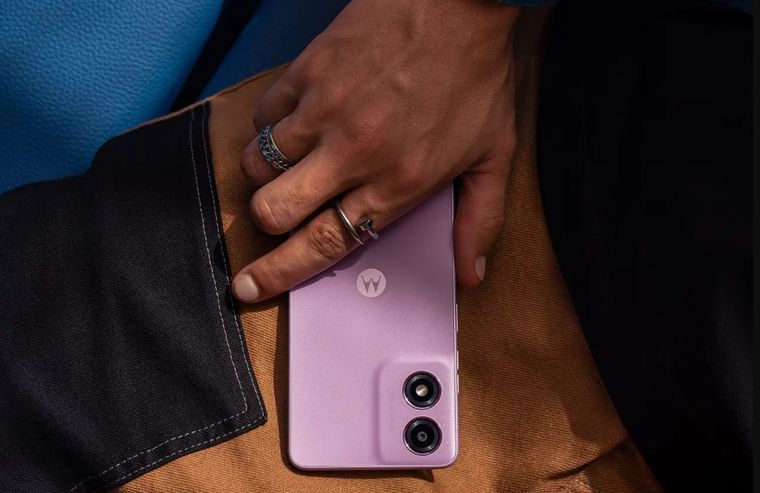 Motorola propone el Moto G04s como alternativa económica para regalar durante el Día del Niño, con descuento incluido. Motorola propone el Moto G04s como alternativa económica para regalar durante el Día del Niño, con descuento incluido.