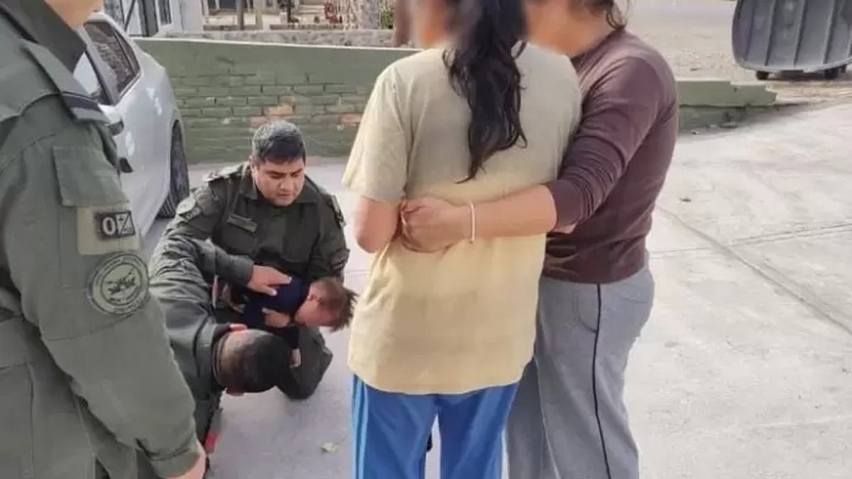 Gendarmes salvaron a un niño que se ahogaba en Guaymallén