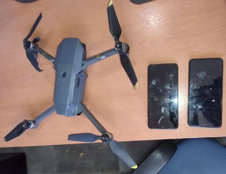 Este es el drone con el que llevaban celulares.