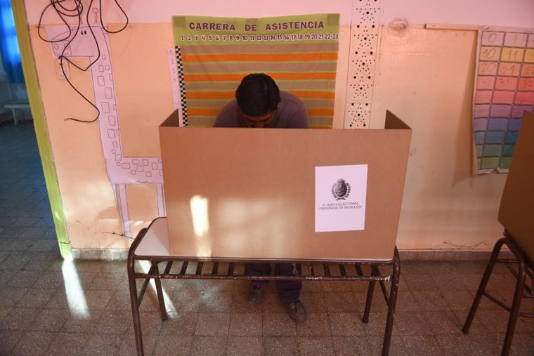 En Mendoza habrá dos urnas y dos boletas únicas.