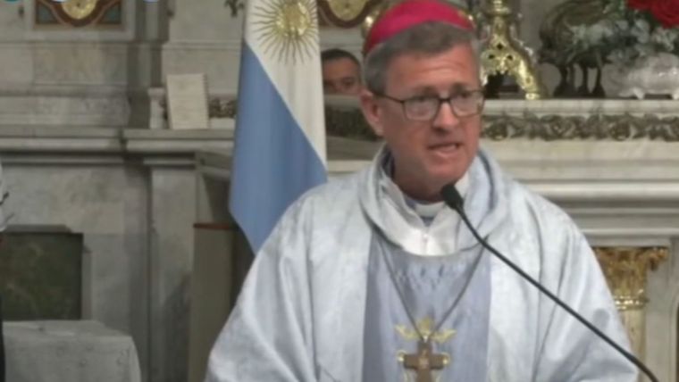 Jorge García Cuerva en la misa de este domingo por la peregrinación a Luján.