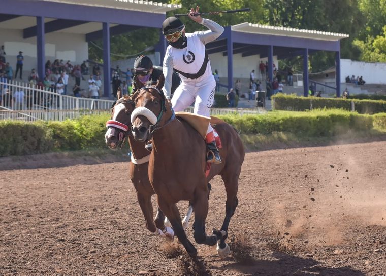 Témpano Sam y Cristian López se quedaron con el clásico Foto: Foto gentileza José Maluf