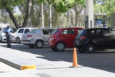 Se regulariza la provisión de combustibles Foto: Rodrigo DAngelo / MDZ