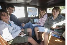 la familia zapp cuenta como fue educar a sus hijos durante un viaje de 22 anos