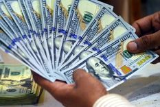 El blanqueo y la tendencia bajista en el valor de la divisa son determinantes al observar el comportamiento de empresas y ahorristas particulares. Foto: EFE