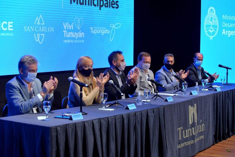 Foto: Prensa Anabel Fernández Sagasti