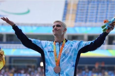 Hernán Barreto, el velocista paralímpico argentino que se recompuso del dolor. Hernán Barreto, el velocista paralímpico argentino que se recompuso del dolor.