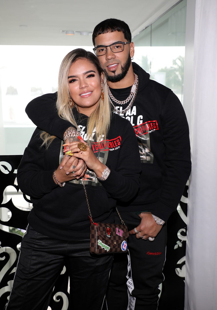 Anuel AA tira la toalla y le dice adiós a Karol G Karol G  y Anuel AA fueron novios durante tres años, pero en 2021 terminaron. Foto: Archivo