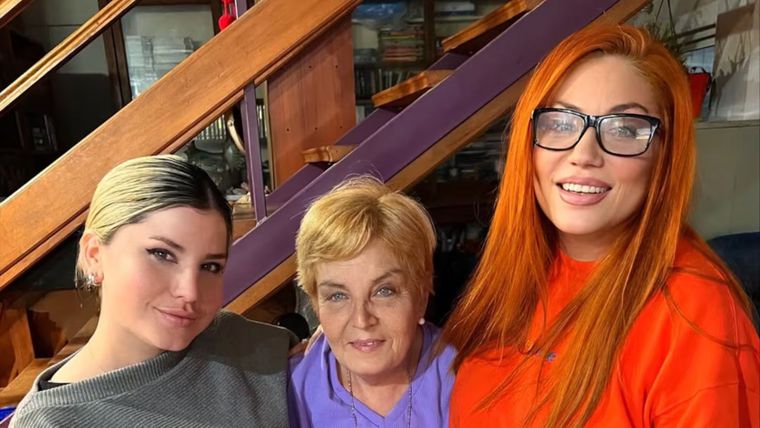 La artista y un encuentro esperado. Créditos: Instagram / lowrdez