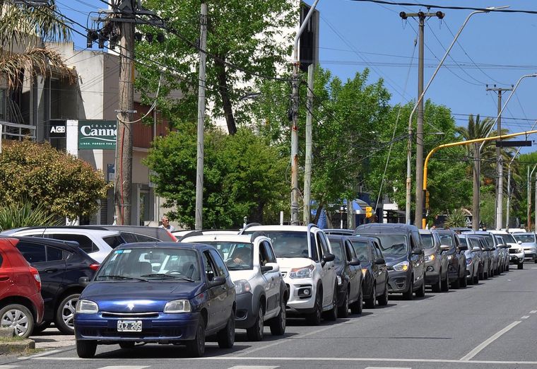 El comunicado de las estaciones sobre cuándo se normalizará el abastecimiento de nafta Foto: Noticias Argentinas