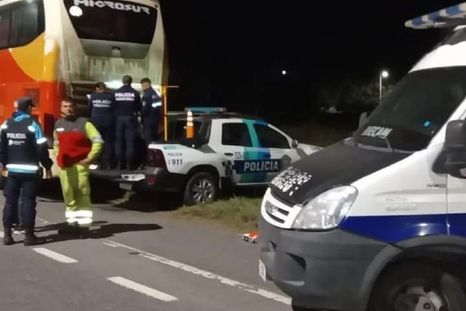 Rutas violentas: dos micros fueron atacados a balazos en diferentes hechos
