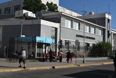 Un joven fue apuñalado en Las Heras y lo operaron en el Hospital Lagomaggiore Foto: ALF PONCE MERCADO / MDZ Un joven fue apuñalado en Las Heras y lo operaron en el Hospital Lagomaggiore Foto: ALF PONCE MERCADO / MDZ