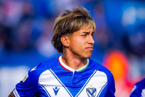 Maher Carrizo deja Vélez y continuará su carrera en el Ajax. Maher Carrizo deja Vélez y continuará su carrera en el Ajax.