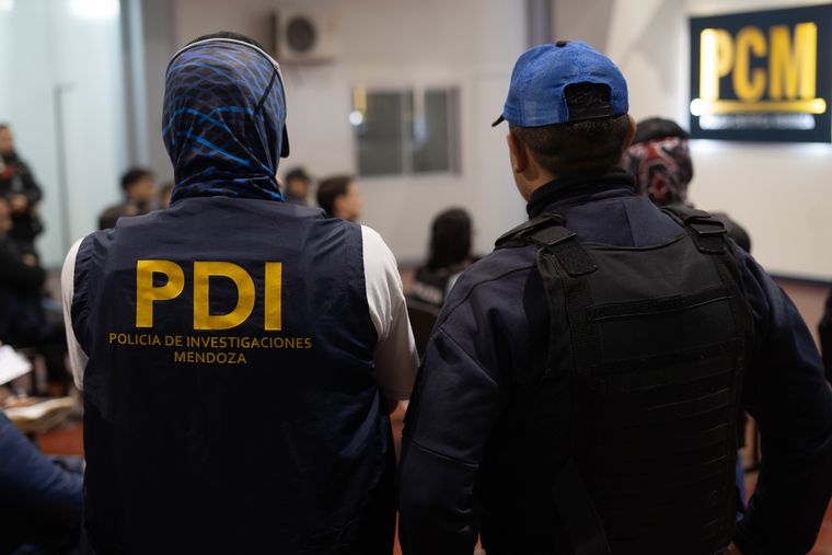 La Policía desarticuló una banda delictiva vinculada a asaltos cometidos a conductores de plataformas digitales en Las Heras.