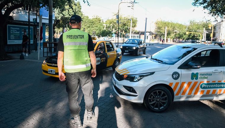 Control vial en Mendoza Foto: Santiago Tagua/MDZ
