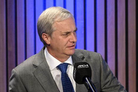 José Antonio Kast partió temprano rumbo a Buenos Aires para su primera visita internacional como presidente electo. José Antonio Kast partió temprano rumbo a Buenos Aires para su primera visita internacional como presidente electo.