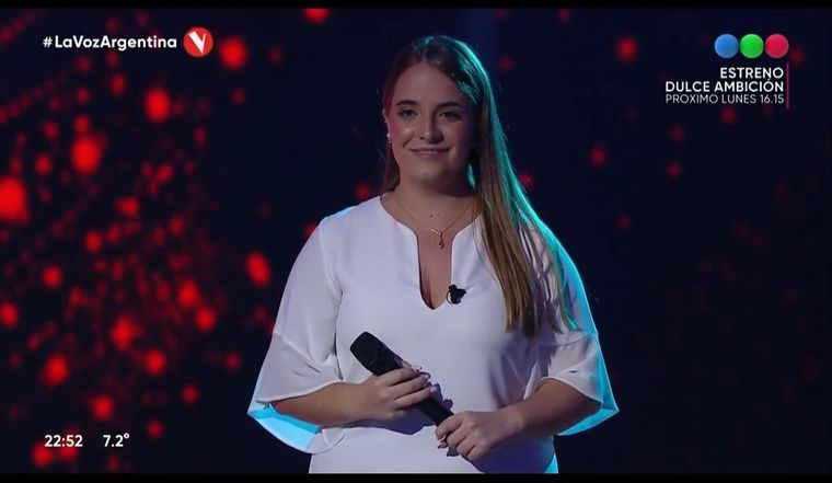 Candelaria Zeballos CANDELARIA ZEBALLOS, MENDOCINA EN LA VOZ ARGENTINA.