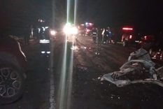 Un hombre murió en un choque frontal entre un auto y una camioneta ocurrido en la ruta 11 Foto: NA Un hombre murió en un choque frontal entre un auto y una camioneta ocurrido en la ruta 11 Foto: NA