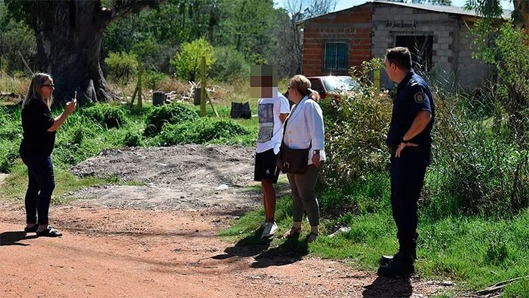 Las imágenes de la detención de uno de los sujetos Foto: Foto: lapiramide.net