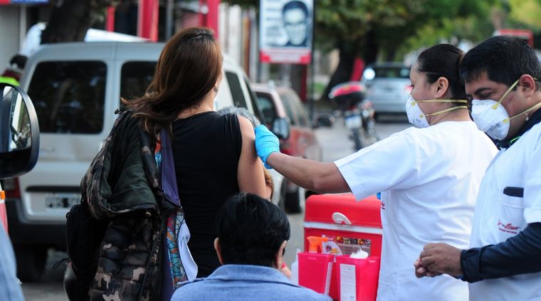 Operativo de vacunación en Mendoza. Operativo de vacunación en Mendoza.