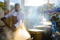 Unas 40 instituciones participan en la localidad cordobesa de Saldán de la competencia por el mejor locro que se realiza todos los 25 de Mayo Foto: Municipalidad de Saldán.