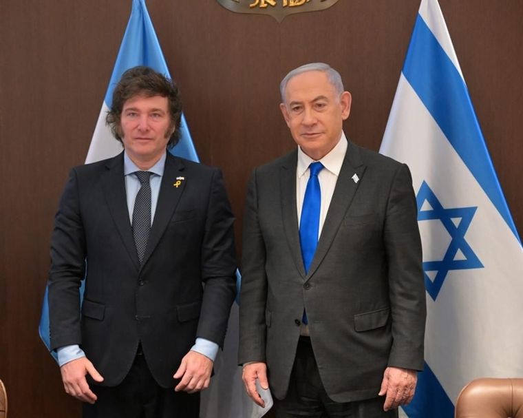 El presidente Javier Milei junto al primer ministro israelí, Benjamin Netanyahu, en su primera visita a Israel. Foto: Presidencia/Archivo.&nbsp;