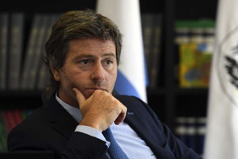 El ministro de justicia, Juan Bautista Mahiques, defendió a Javier Milei en medio del avance por la causa sobre $LIBRA. El ministro de justicia, Juan Bautista Mahiques, defendió a Javier Milei en medio del avance por la causa sobre $LIBRA.