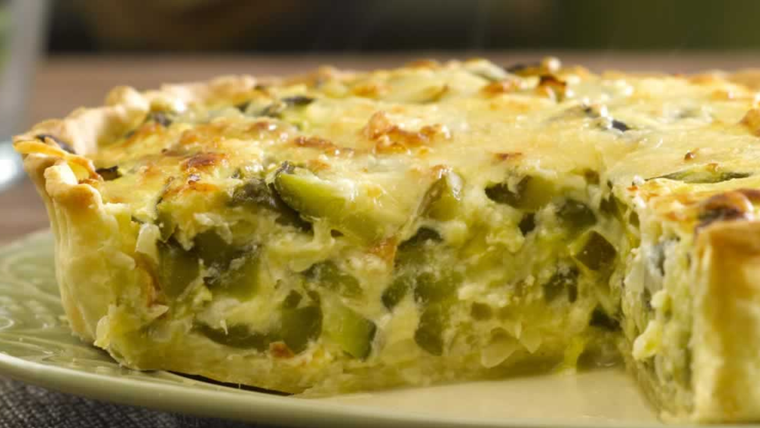 Ligera y sabrosa: receta de verano de tarta de zapallitos para toda la familia.