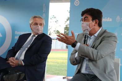 MDZol | Fernando Espinoza, intendente de la Matanza, junto al presidente Alberto Fernández. Foto: Twitter Fernando Espinoza