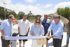 El momento del corte de cintas e inauguración oficial. Foto: Gentileza intendencia de Maldonado
