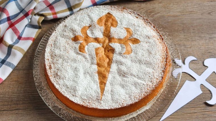 Tarta de Santiago Una receta simple y en pocos pasos par hacer en tus meriendas. Foto: Shutterstock