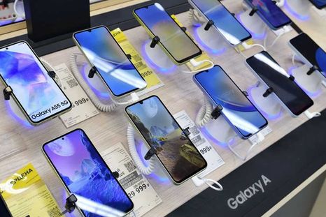 Black Friday en Mercado Libre: los Samsung Galaxy A16, A15 y A06 bajan de los $300.000 con cuotas sin interés, envío gratis y garantía oficial. Black Friday en Mercado Libre: los Samsung Galaxy A16, A15 y A06 bajan de los $300.000 con cuotas sin interés, envío gratis y garantía oficial.