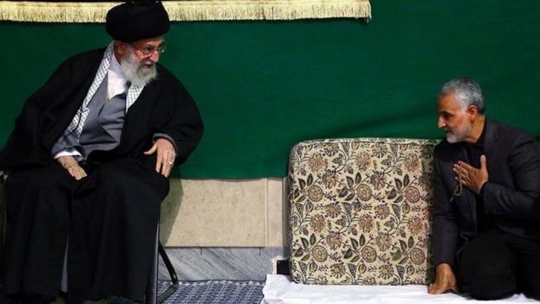 El ayatolá Ali Khamenei, emitió una declaración llamando a tres días de duelo público y posteriormente represalias.
