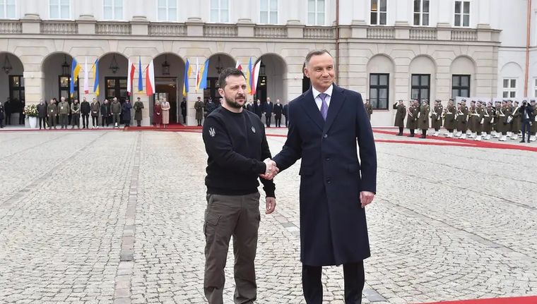 Volodímir Zelenski y Andrezj Duda en su encuentro en Varsovia Foto: EFE