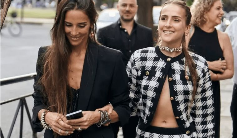 Juana Viale viajó a Jujuy con su hija.