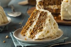 Carrot cake Unas receta clásica de la pastelería que podrás hacer en minutos. Foto: Shutterstock