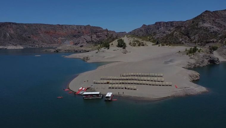 Esta playa es muy visitada en verano por los turistas en San Rafael Foto: captura de video de canal de Youtube Juan Carlos