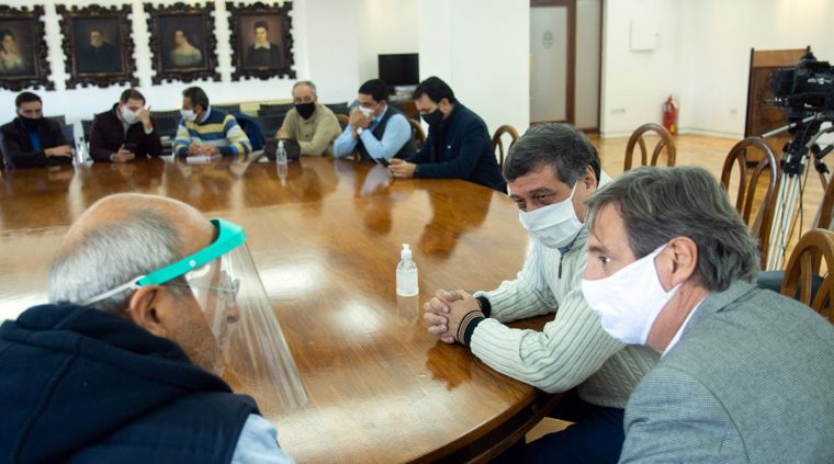 Se suman cada vez más intendentes al bono de fin de año. Foto: Gobierno de Mendoza