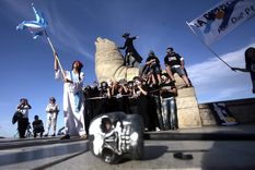 la campora embargo lobos marinos para predicar contra fondos buitre