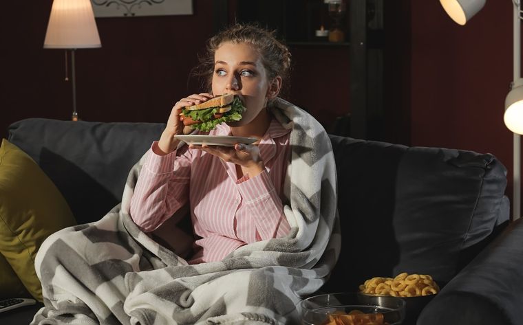 El síndrome del comedor nocturno puede afectar a tu salud en general Foto: Shutterstock