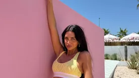 El look total yellow de Zaira Nara. El look total yellow de Zaira Nara.