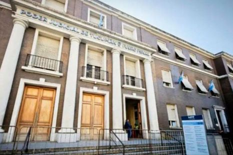 La Justicia de Tucumán investiga a dos abogados tras una denuncia que los señala por una presunta apropiación de una indemnización millonaria.La Justicia de Tucumán investiga a dos abogados tras una denuncia que los señala por una presunta apropiación de una indemnización millonaria. La Justicia de Tucumán investiga a dos abogados tras una denuncia que los señala por una presunta apropiación de una indemnización millonaria.La Justicia de Tucumán investiga a dos abogados tras una denuncia que los señala por una presunta apropiación de una indemnización millonaria.