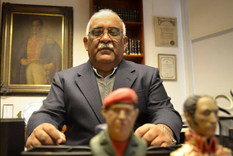 Carlos Martínez Mendoza es un hombre clave de la política venezolana y cercano a Nicolás Maduro. Carlos Martínez Mendoza es un hombre clave de la política venezolana y cercano a Nicolás Maduro.